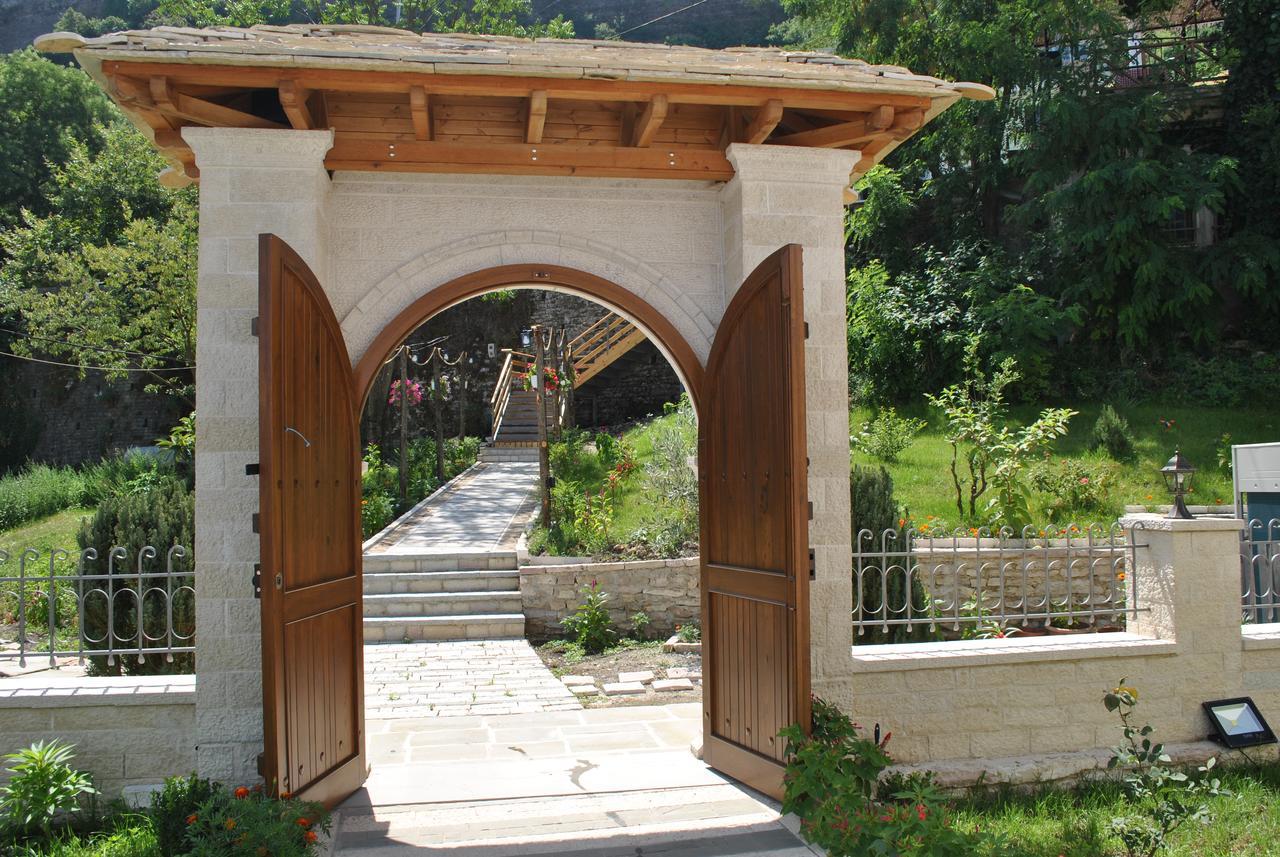 Hotel Kastro Gjirokastër Exterior foto